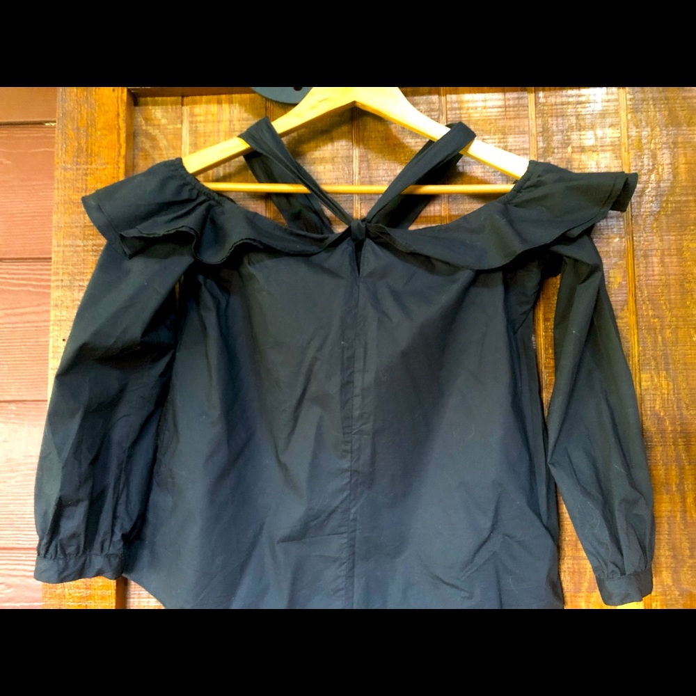 Cold shoulder cotton dress shirt